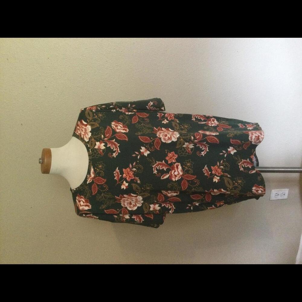 Lularoe - M - NWOT - Dark Green